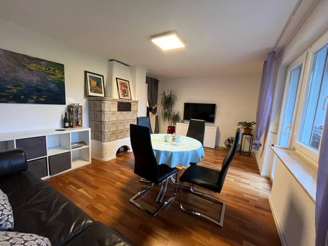 Gemuetliche 3 Zimmer Wohnung Mit Grosszuegiger Terrasse Im Gruenen Ройтлинген Екстериор снимка